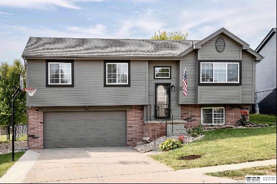 11907 Mary Street, Omaha NE 68164