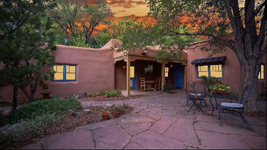 304 DeVargas Lane, Taos NM 87571