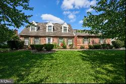 142 Langford Circle, Lancaster PA 17601