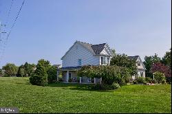 1860 Windy Hill Road, Lancaster PA 17602