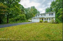 61 Rip Van Lane, Saratoga Springs NY 12866