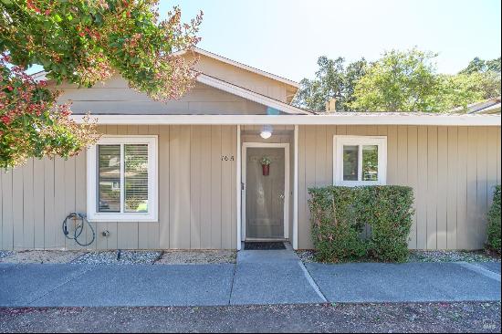 16 Oliva Drive Unit A, Novato CA 94947