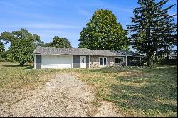 44714 County Road 352, Decatur MI 49045