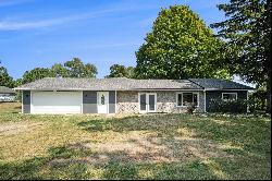 44714 County Road 352, Decatur MI 49045