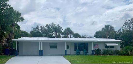 3483 NE Indian Court, Jensen Beach FL 34957