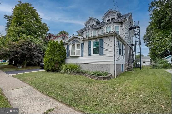 555 13th Avenue, Prospect Park PA 19076