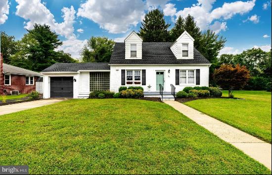 15 Chatham Lane, Mullica Hill NJ 08062