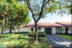 7088 Lantana Ln, Tamarac FL 33321