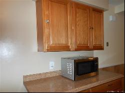 646 Howe Avenue #APT 3, Shelton CT 06484