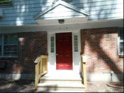 646 Howe Avenue #APT 3, Shelton CT 06484