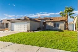 1465 Bedford Avenue, Rosamond CA 93560