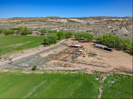 50 Private Drive 1706 C, Abiquiu NM 87510