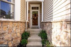 16 Starboard Way, Mount Laurel NJ 08054