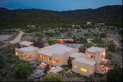 4 La Semilla Rd, Taos NM 87571