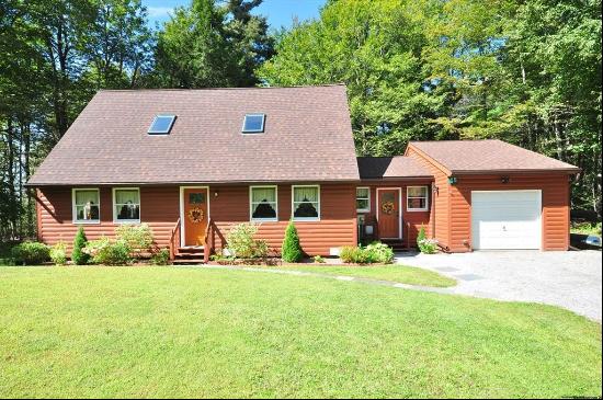 15 Thicket Rd, Tolland MA 01034