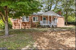 260 4th Avenue, Winder GA 30680