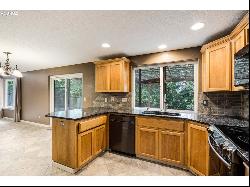 5613 Horizon Ct, Longview WA 98632