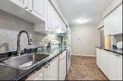 415 River Oaks Blvd Unit 17, Oakville ON L6H5P7