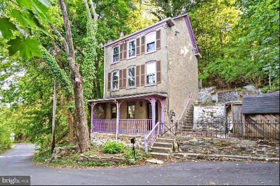 12 Weeden Street, Lambertville NJ 08530