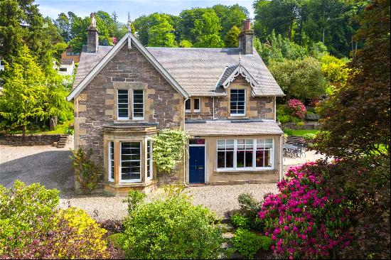 Mount Iver, 2 Upper Glen Road, Bridge Of Allan, Stirlingshire, FK9 4PX