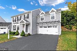 405 Joy Circle, Leola PA 17540