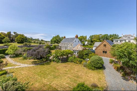 La Cache, Pleinheaume Road, Vale, Guernsey, Channel Islands, GY6 8NP