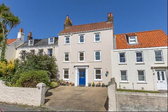 91 Mount Durand, St Peter Port, Guernsey, GY1 1DY