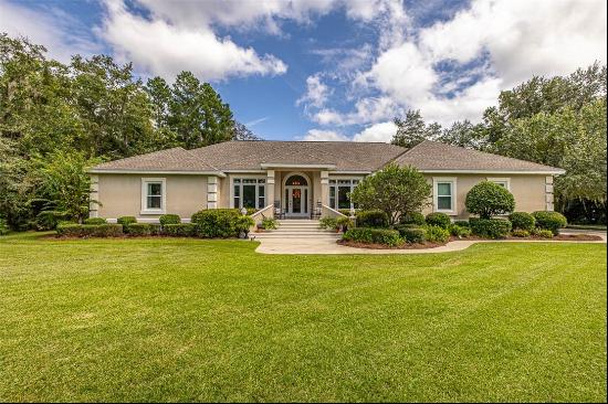 354 Oak Grove Island Drive, Brunswick GA 31523