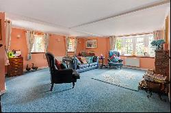 Hickstead Lane, Hickstead, Haywards Heath, West Sussex, RH17 5NT