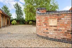 The Dovecote, Beaufoe Manor, Sleaford Road, Bracebridge Heath, LN4 2HZ