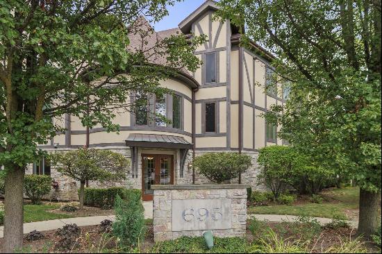 695 Roger Williams Avenue #103, Highland Park IL 60035