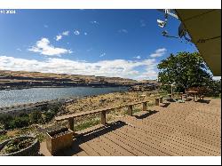 310 Ravens Roost St, Wishram WA 98673