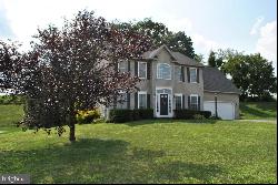 24 Devonshire Drive, Shrewsbury PA 17361