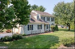 150 Briar Hill Road, Lititz PA 17543