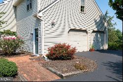 150 Briar Hill Road, Lititz PA 17543