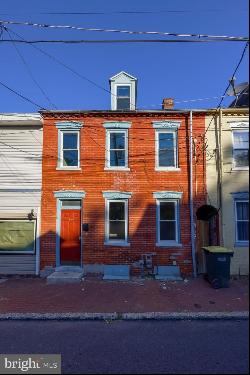 146 Howard Avenue, Lancaster PA 17602