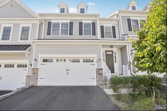 3 Hickory Court, Cedar Grove NJ 07009