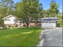 10 Forest Ridge Lane, Troy MO 63379