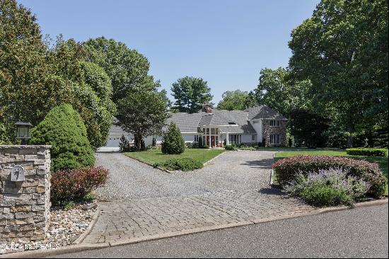 7 Sailors Way, Rumson NJ 07760