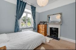 Castle Road, Weybridge, Surrey, KT13 9QN