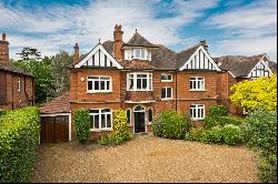 Castle Road, Weybridge, Surrey, KT13 9QN