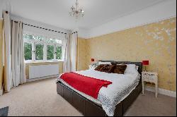 Castle Road, Weybridge, Surrey, KT13 9QN