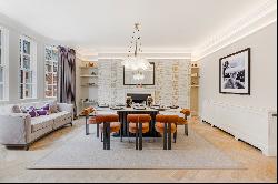 Immaculately presented three-bedroom apartment in the heart of Mayfair