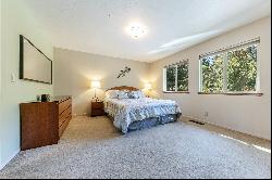 Remodeled Tahoe City Townhome with Pool, Tennis and Spa