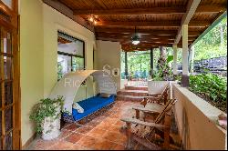 Casa Veranda: Well Built Private Home In Pelada