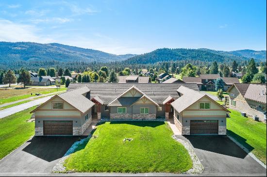 Contemporary Townhome at Stoneridge