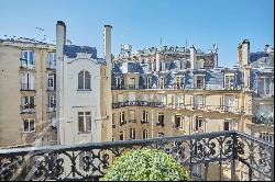 Aveneu Montaigne - Luxurious one bedroom apartment