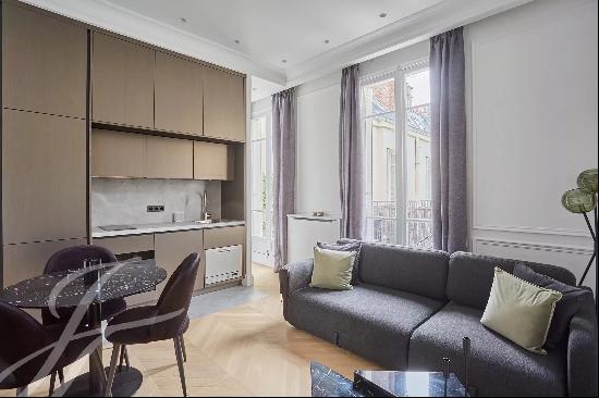 Aveneu Montaigne - Luxurious one bedroom apartment