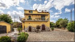 Country house with apartments and pool, Castiglione del Lago - Umbria