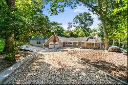 117 Locust Lane, Northport, NY 11768